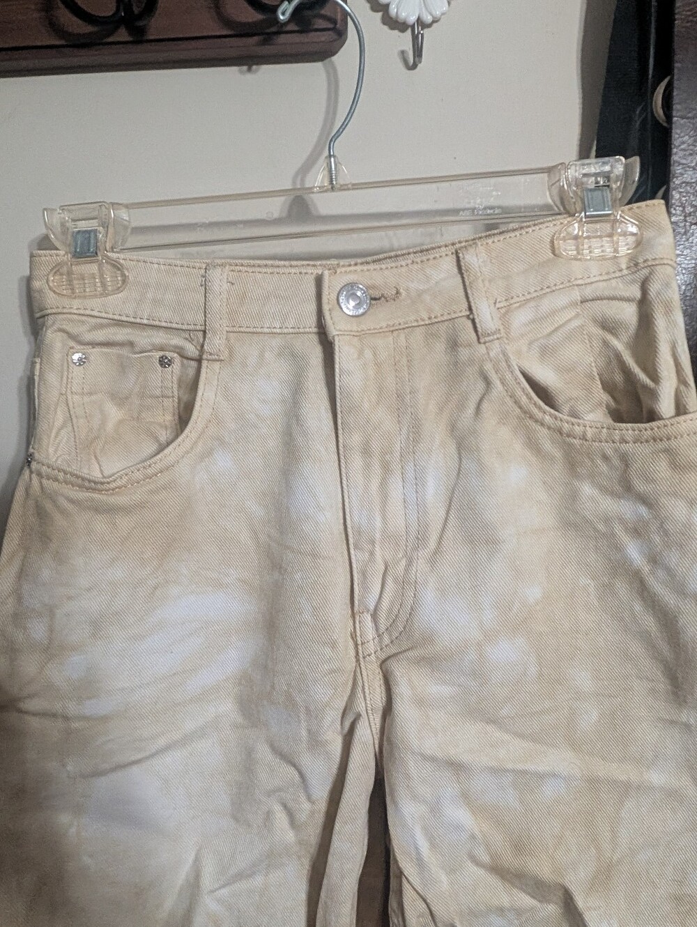 Bershka Barrel Jeans In Khaki
